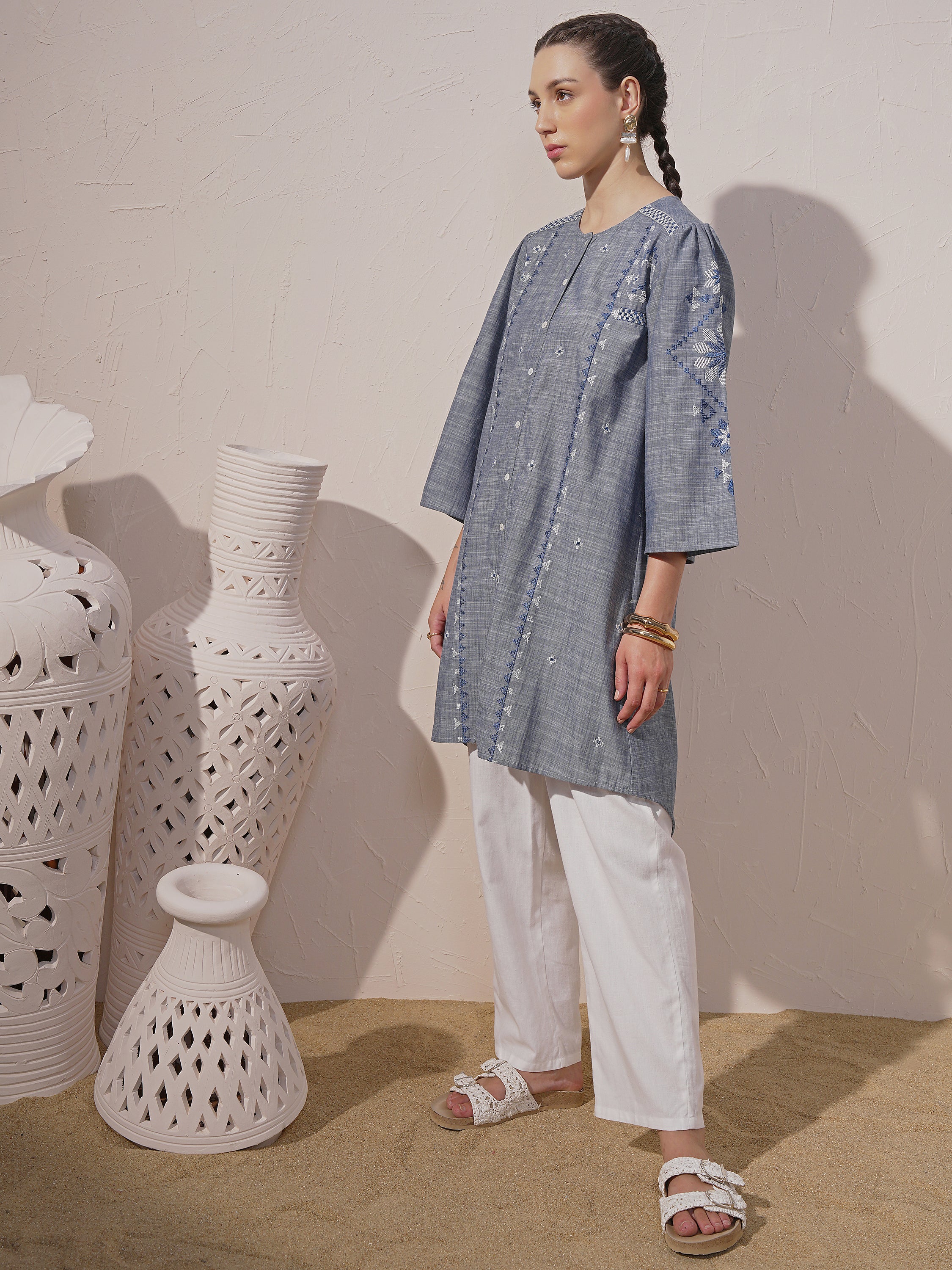 Vara By Vishudh Women Blue Chambray Embroidered A-Line Kurta - Blue - Image 2