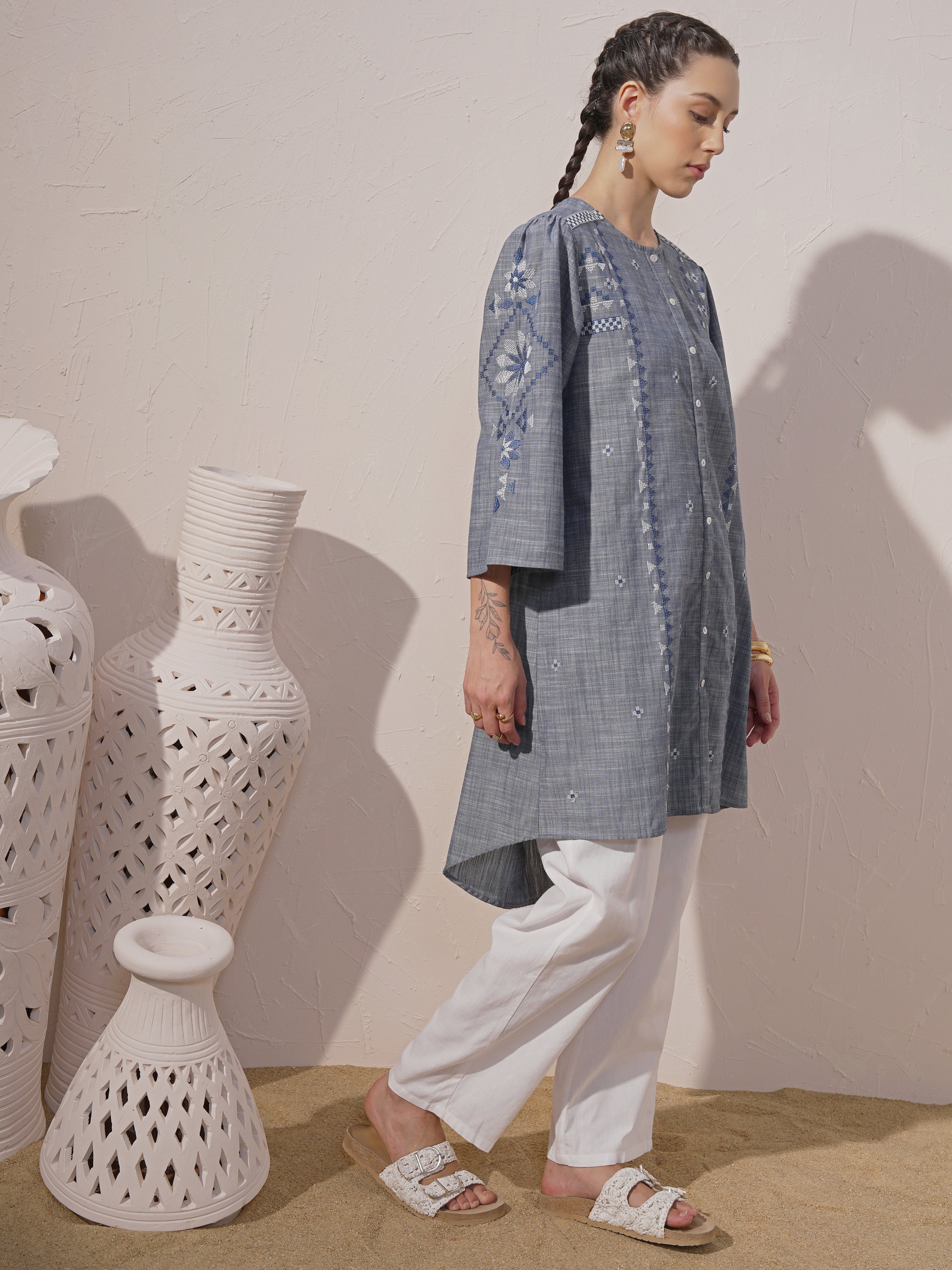 Vara By Vishudh Women Blue Chambray Embroidered A-Line Kurta - Blue - Image 4