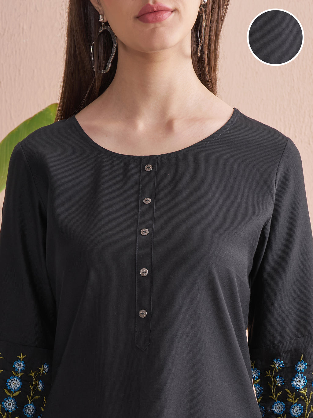 Vishudh Women Black Embroidered Straight Kurta - Black - Image 5