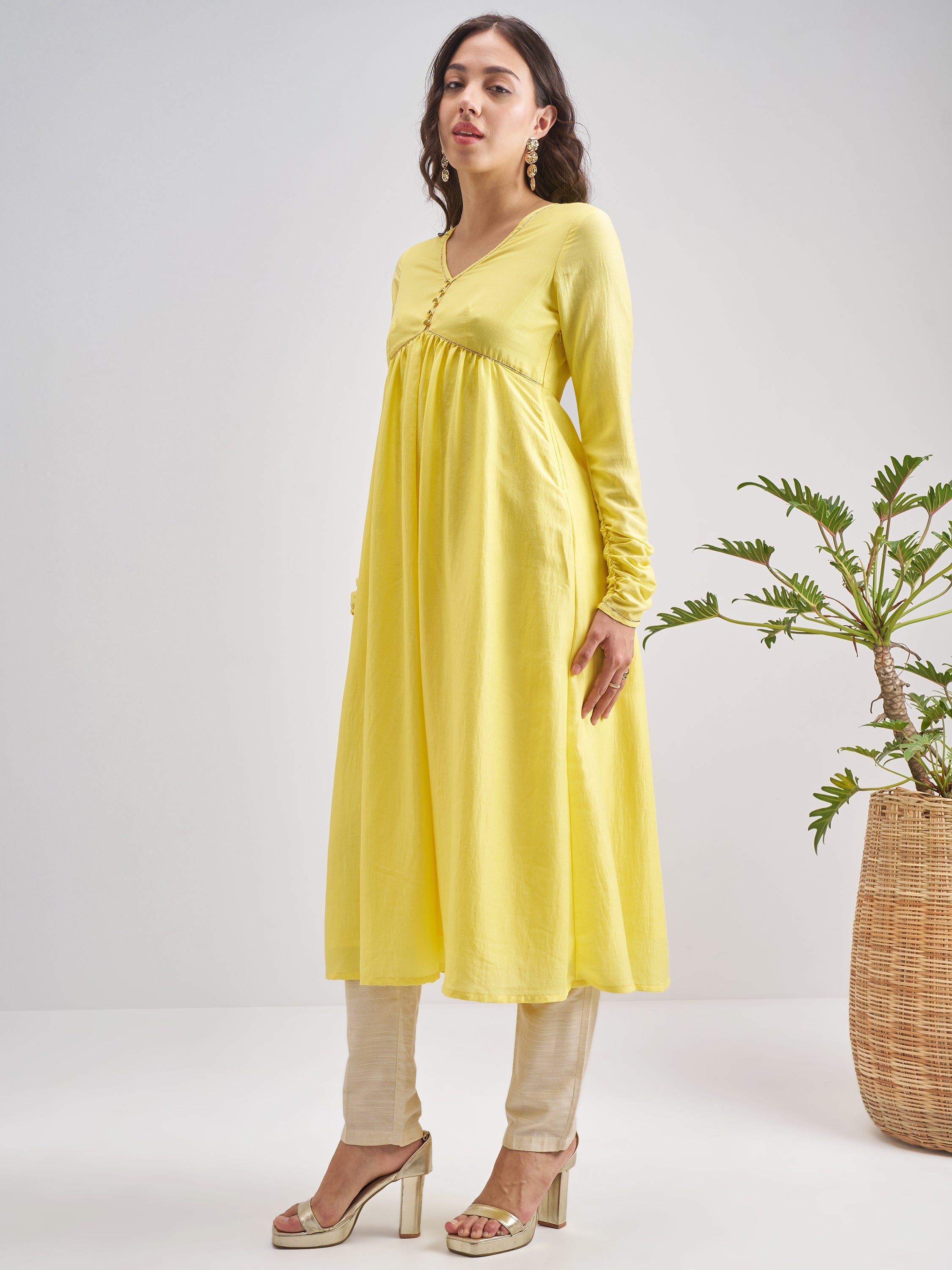 Vishudh Women Yellow Solid Anarkali Kurta - Yellow - Image 2
