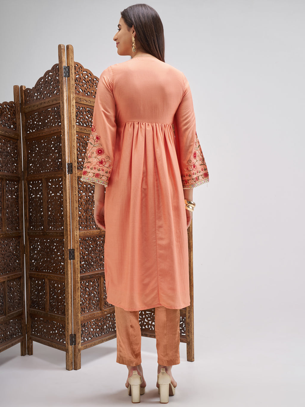 Vishudh Women Peach Embroidered Anarkali Kurta - Peach - Image 3