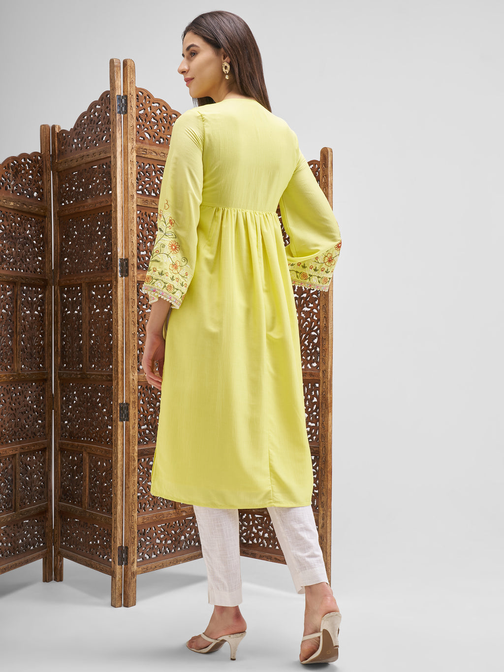 Vishudh Women Yellow Embroidered Anarkali Kurta - Yellow - Image 3