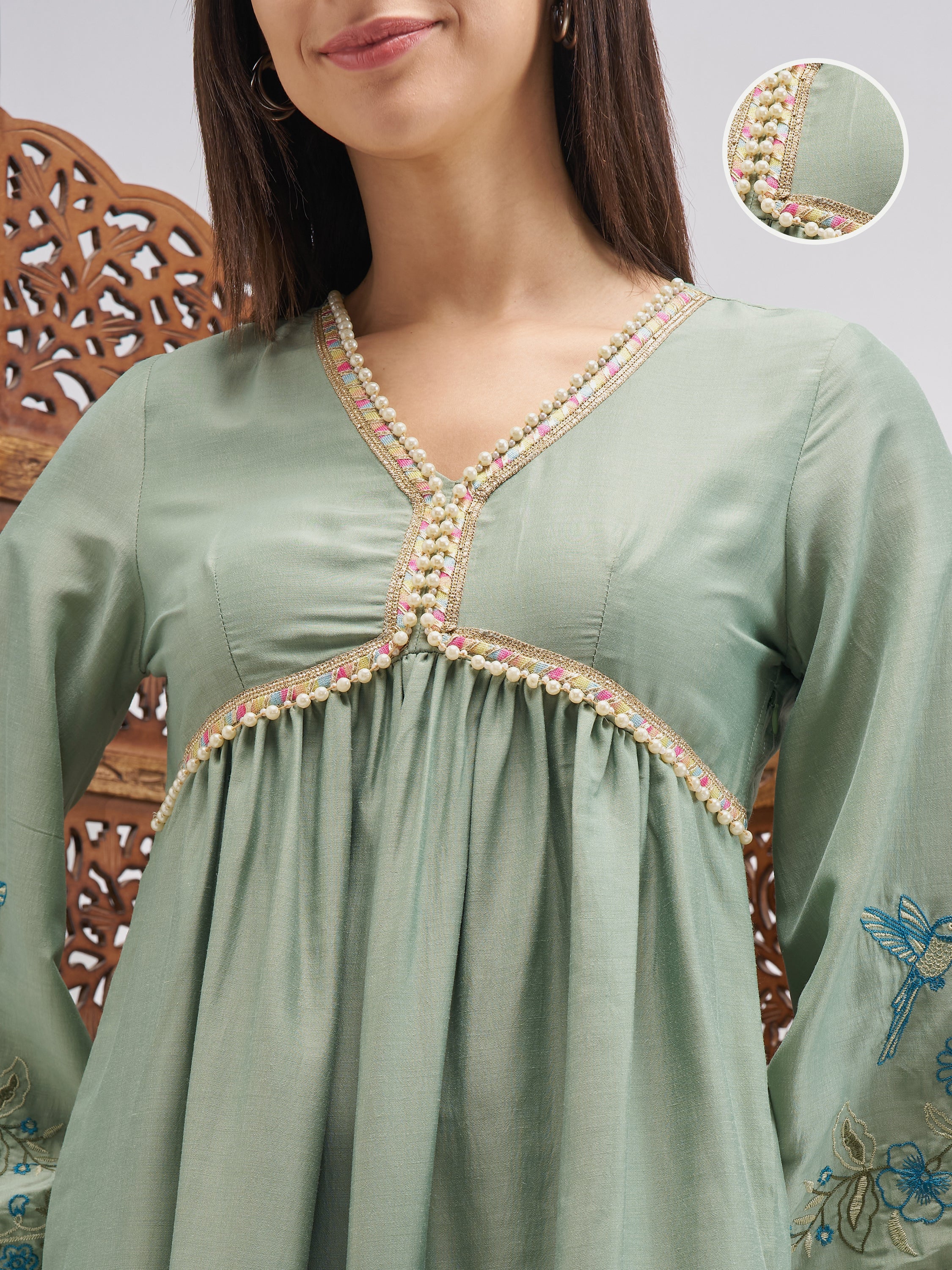 Vishudh Women Green Embroidered Anarkali Kurta - Green - Image 5