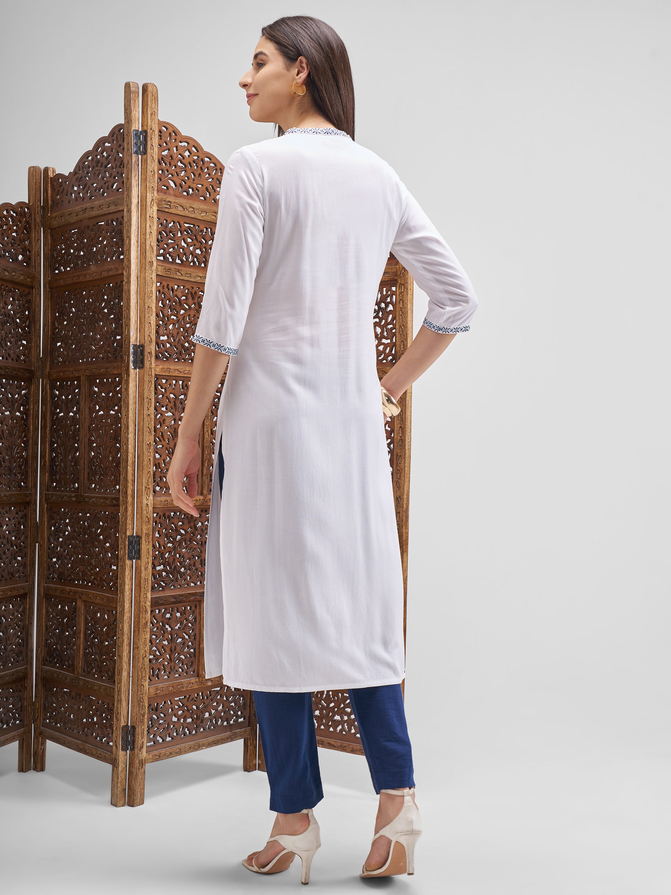 Vishudh Women Off White Embroidered Straight Kurta - Off White - Image 3