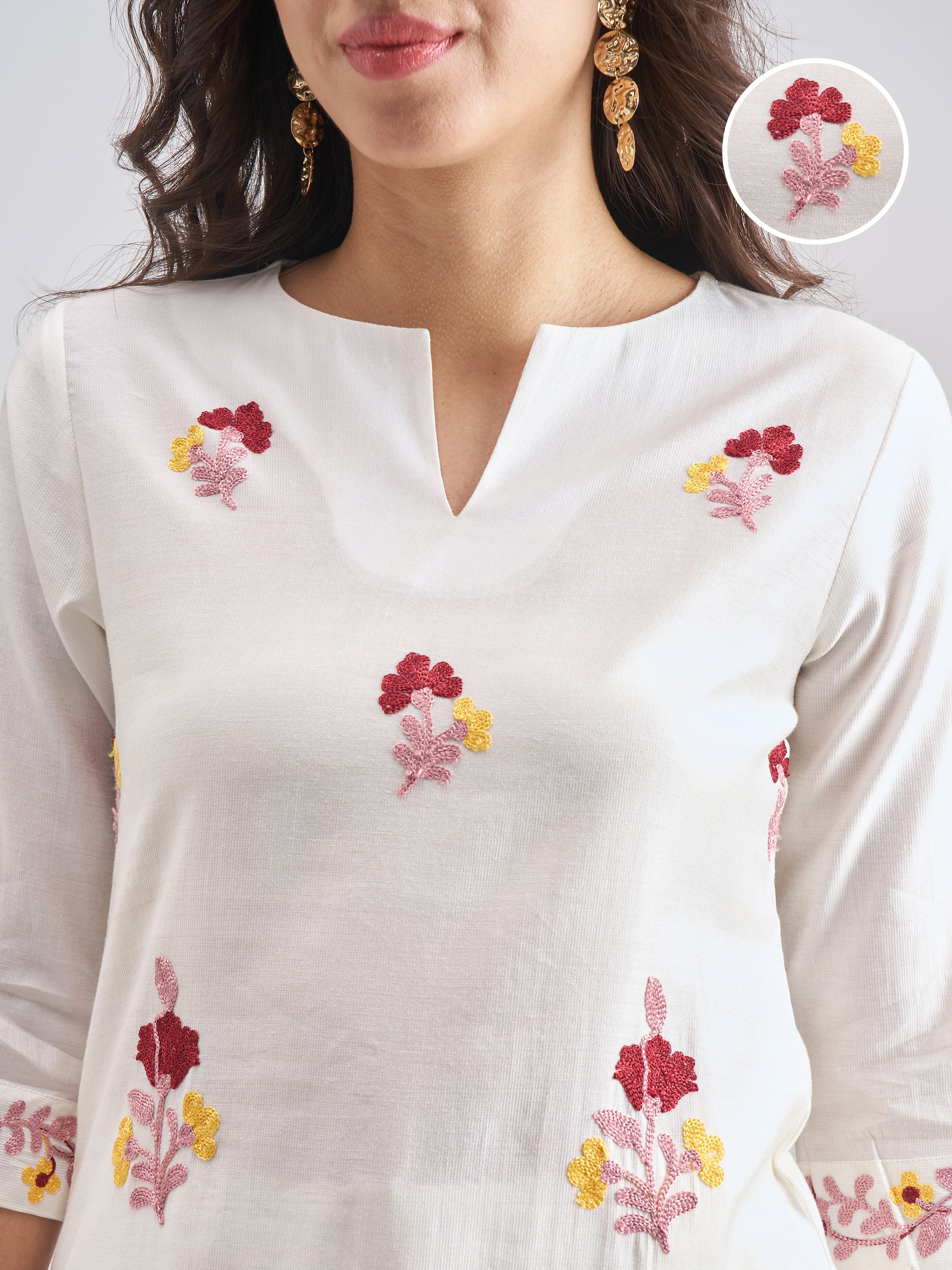 Vishudh Women Off White Embroidered Straight Kurta - Off White - Image 5