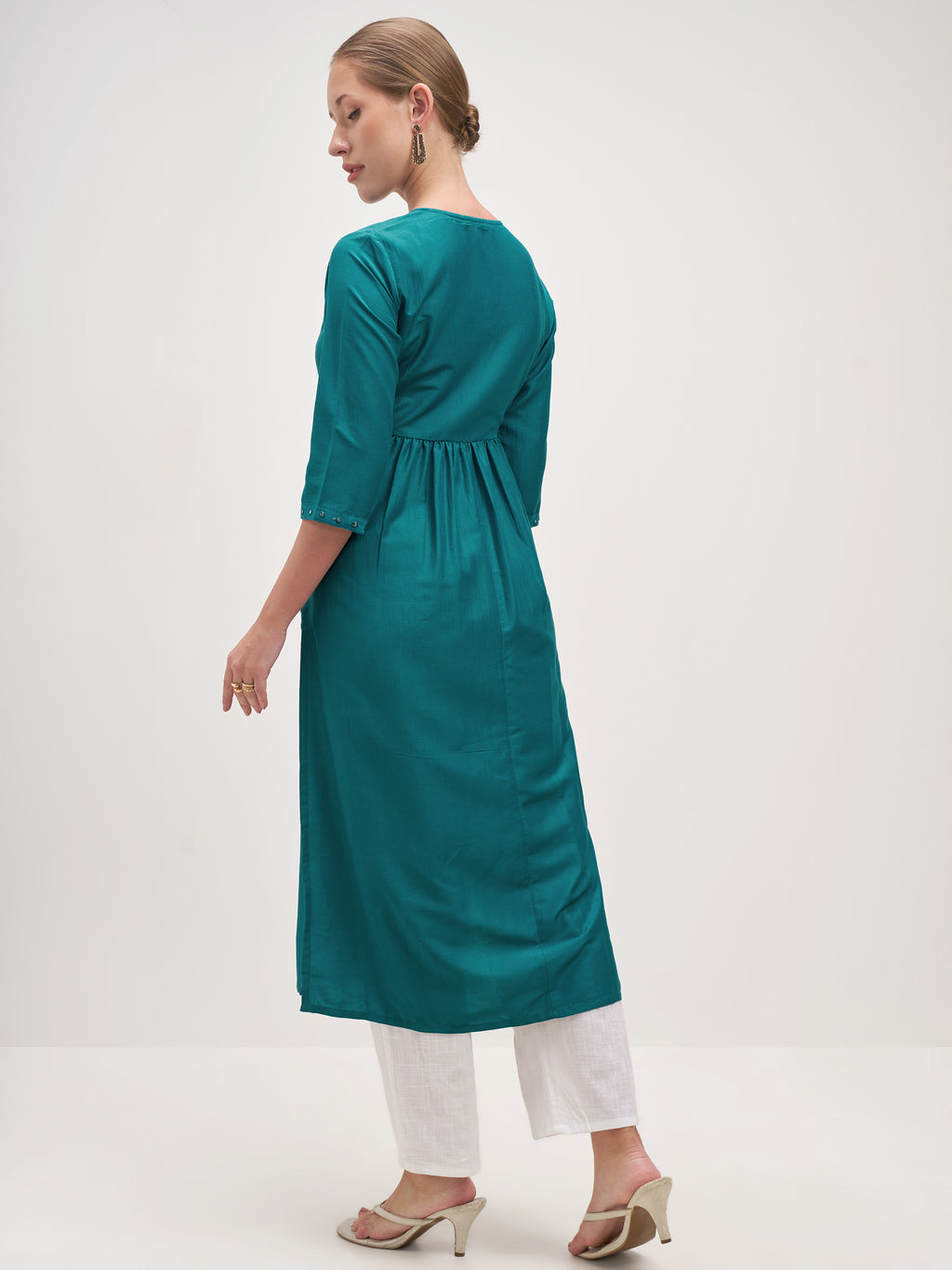Vishudh Women Teal Embroidered Anarkali Kurta - Teal - Image 3