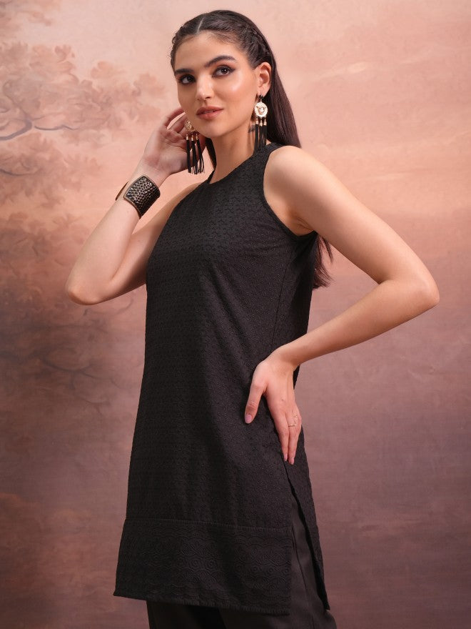 Vishudh Women Black Embroidered Tunic - Black - Image 4
