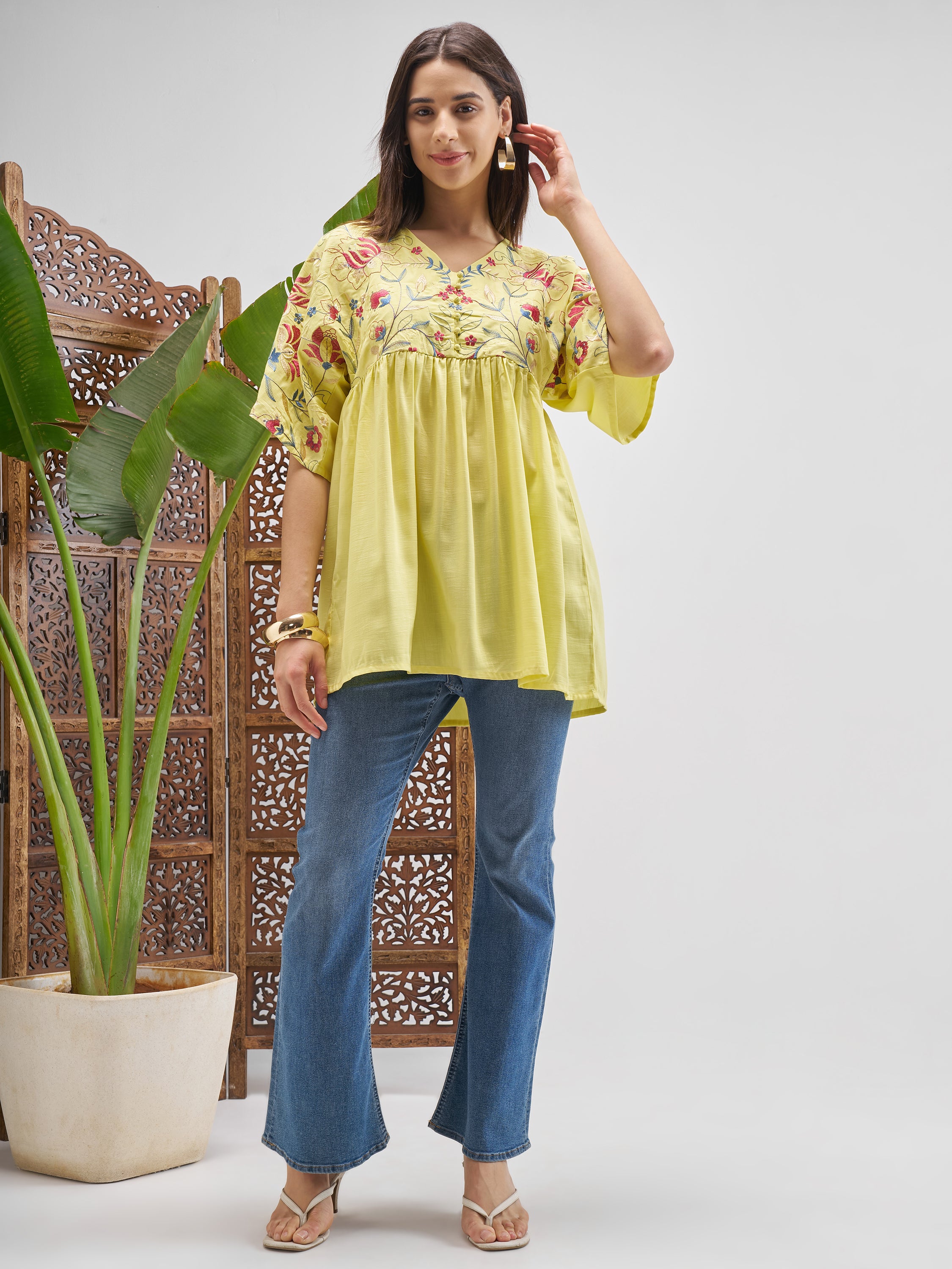Vishudh Women Yellow Embroidered Tunic - Yellow - Image 2
