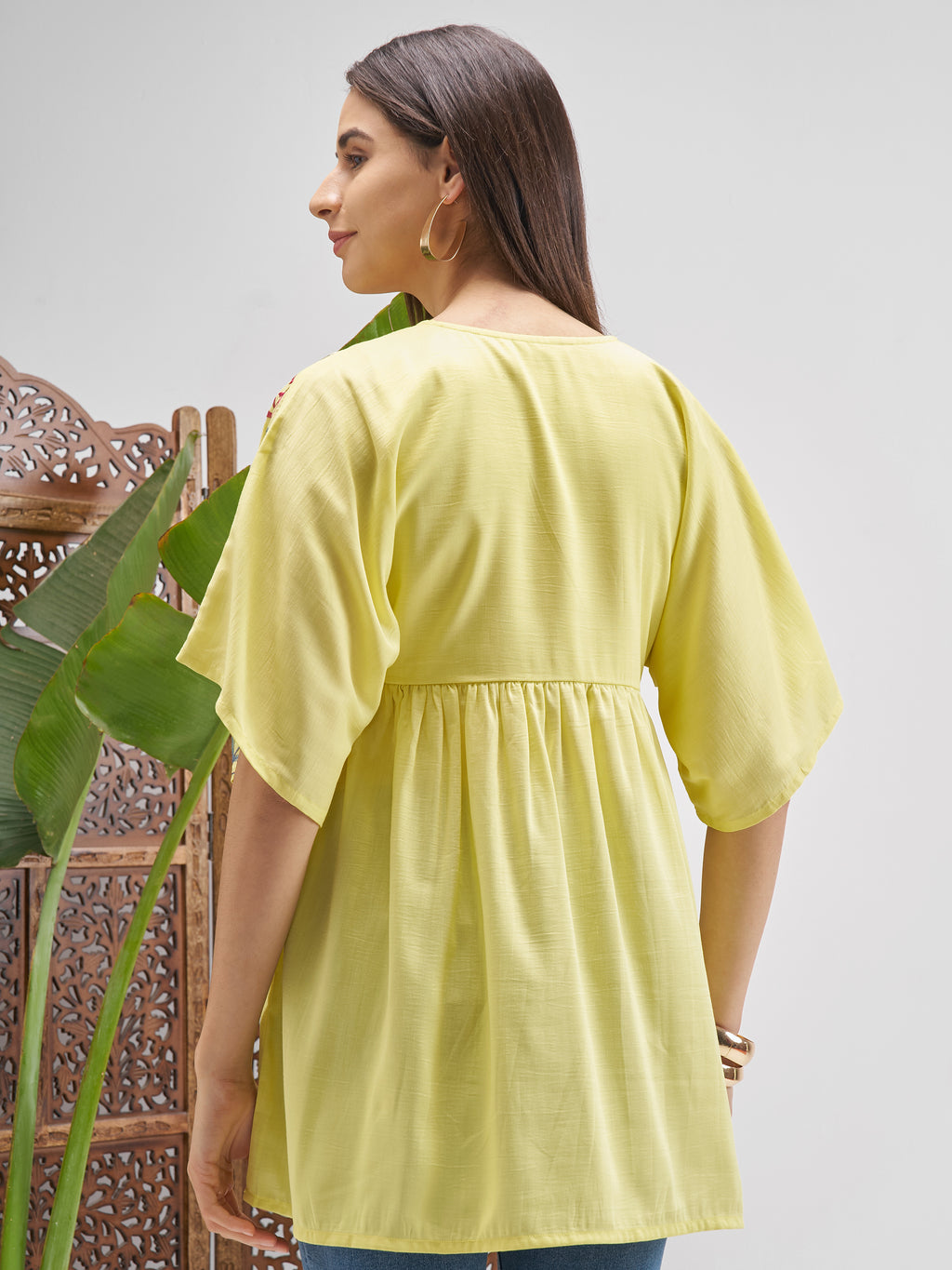 Vishudh Women Yellow Embroidered Tunic - Yellow - Image 3