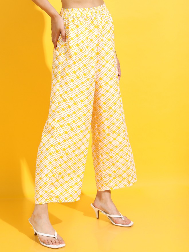 Vishudh Women Yellow Printed Straight Palazzos - Yellow - Image 6