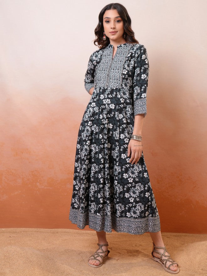 Vishudh women Black Printed Fit And Flare Dress - Black - Image 1