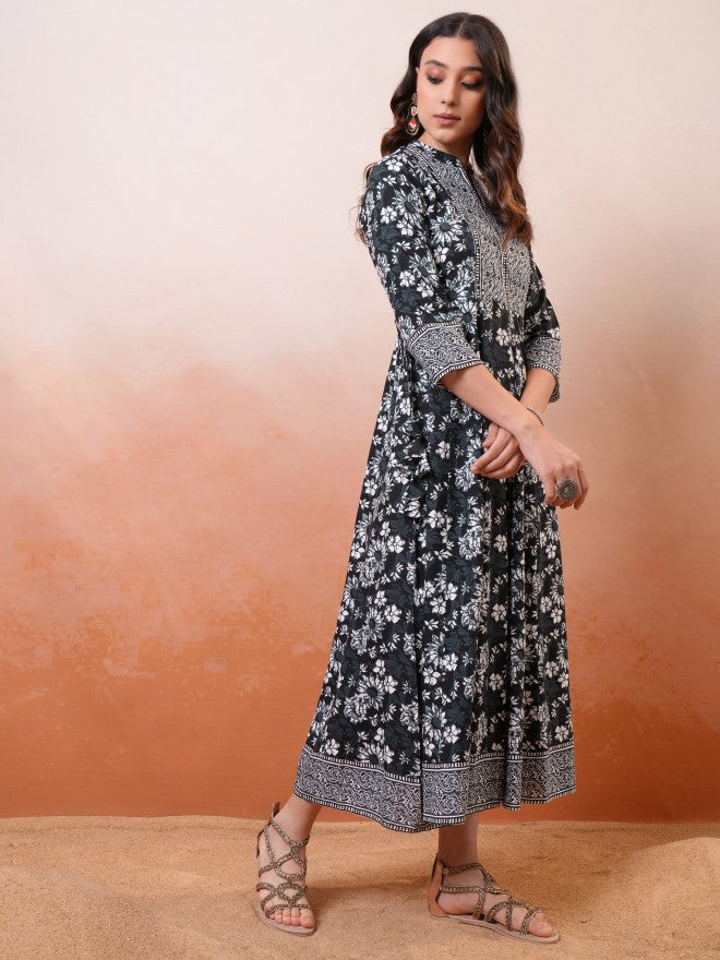 Vishudh women Black Printed Fit And Flare Dress - Black - Image 6