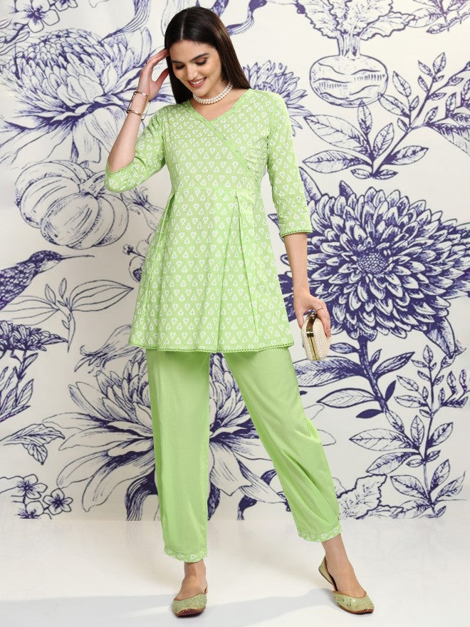 Vishudh Women Green Tunic With Trouser - Green - Image 1