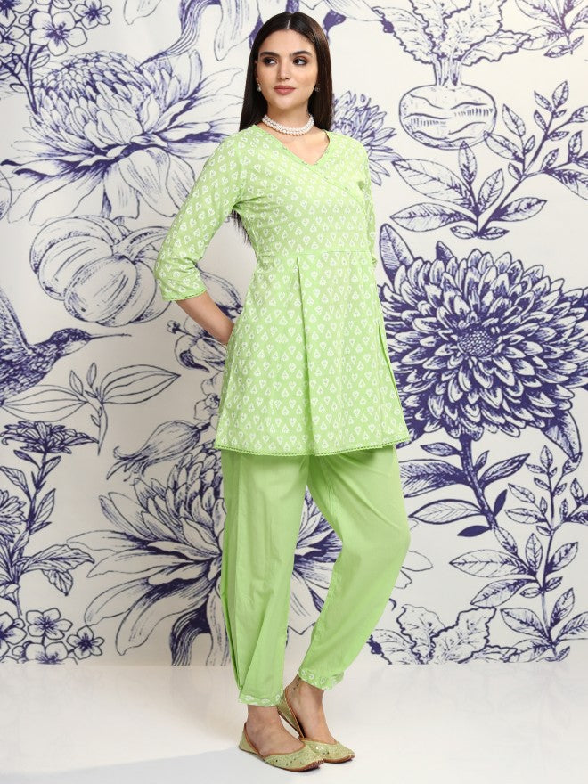 Vishudh Women Green Tunic With Trouser - Green - Image 6