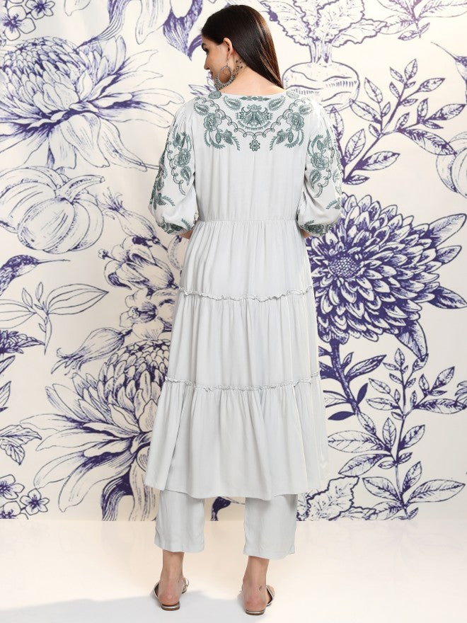 Vishudh Women White Tunic With Trouser - White - Image 3