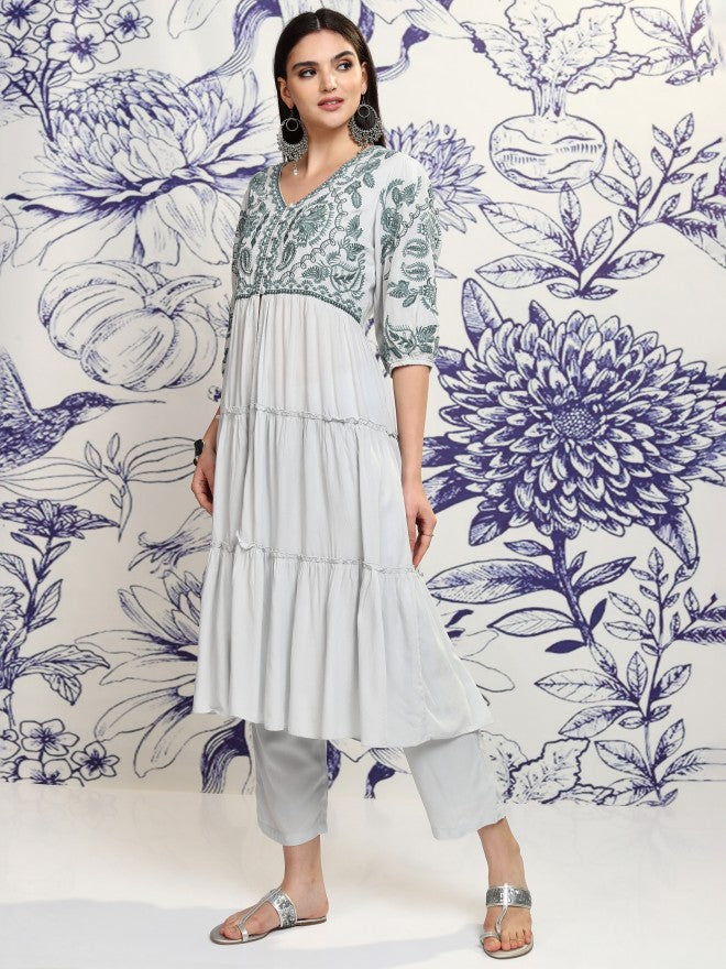 Vishudh Women White Tunic With Trouser - White - Image 4