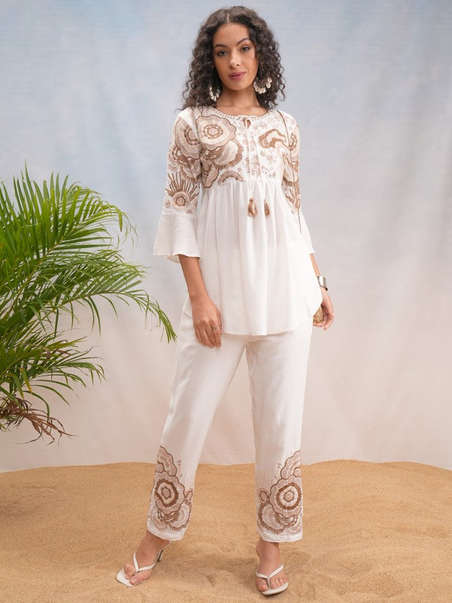 Vishudh Women Off White Top With Trouser - Off White - Image 2