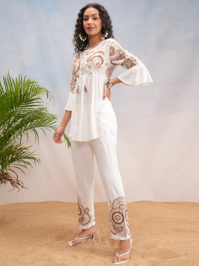 Vishudh Women Off White Top With Trouser - Off White - Image 4