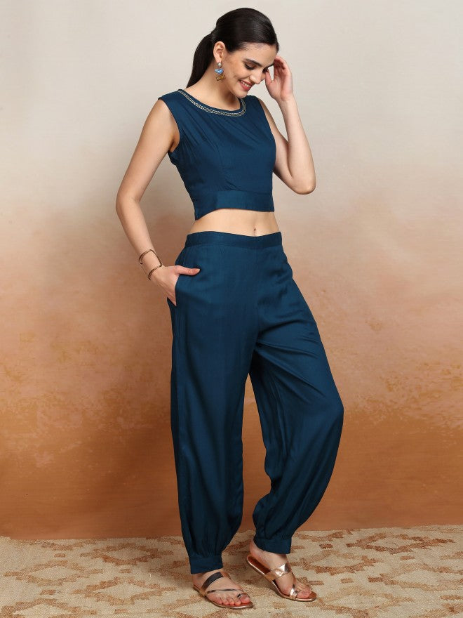 Vishudh Women Blue Printed Kurta With Trouser - Blue - Image 4