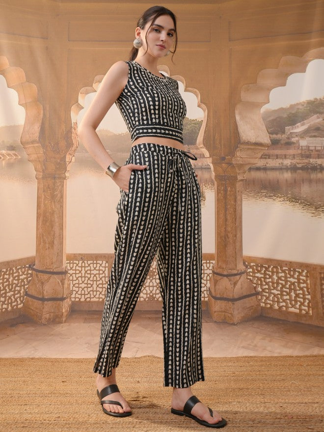 Vishudh Women Black Printed Kurta With Trousers - Black - Image 4