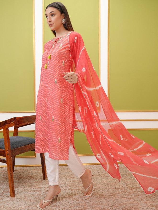 Vishudh Women Red Embroidered Kurta With Trouser And Dupatta - Red - Image 2
