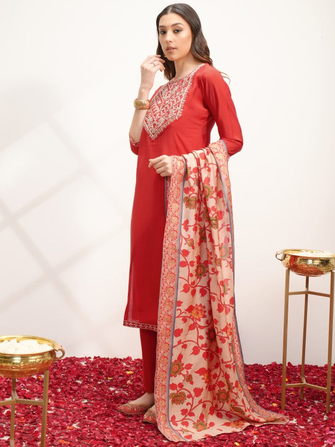 Vishudh Women Red Embroidered Kurta With Trouser And Dupatta - Red - Image 2