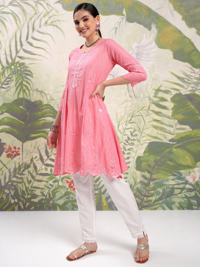 Vishudh Women Pink Embroidered Kurta With Trouser - Pink - Image 4