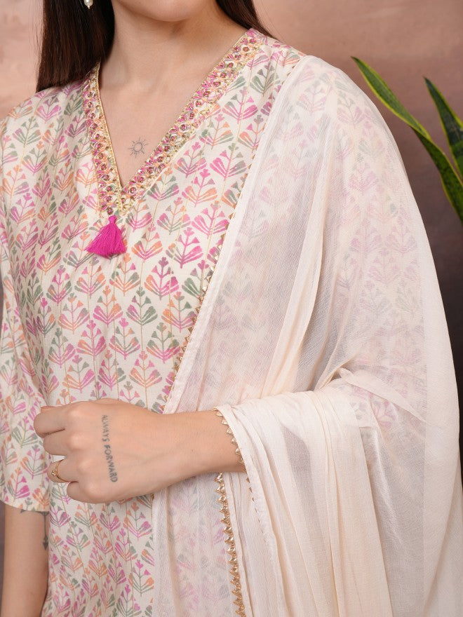 Vishudh Women Cream Printed Kurta With Trouser And Dupatta - Cream - Image 5