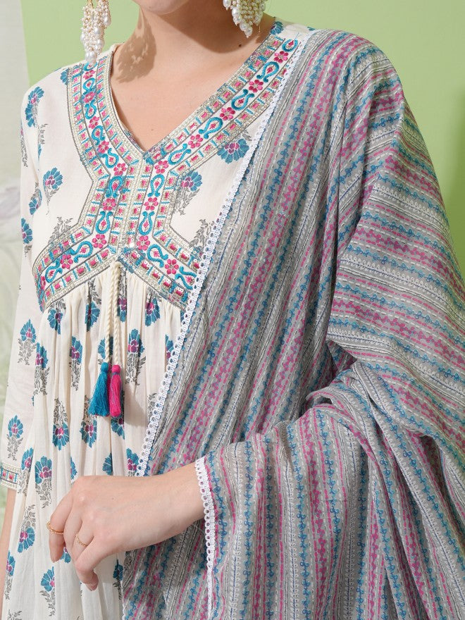 Vishudh Women White Printed Kurta With Trouser And Dupatta - White - Image 5
