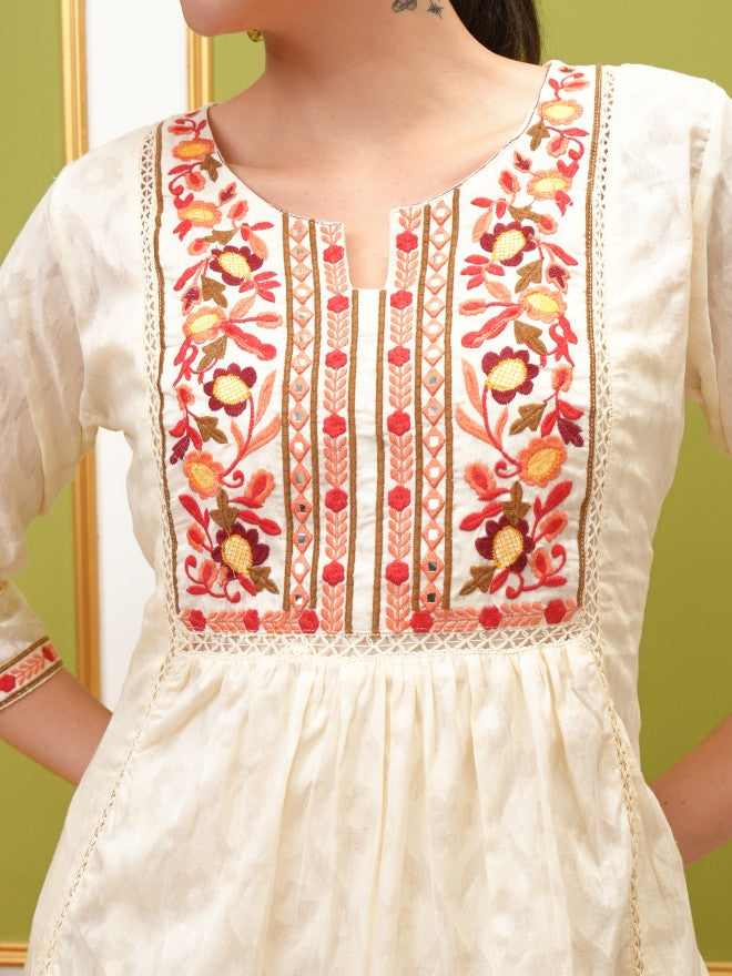 Vishudh Women Cream Embroidered Kurta With Trouser - Cream - Image 5