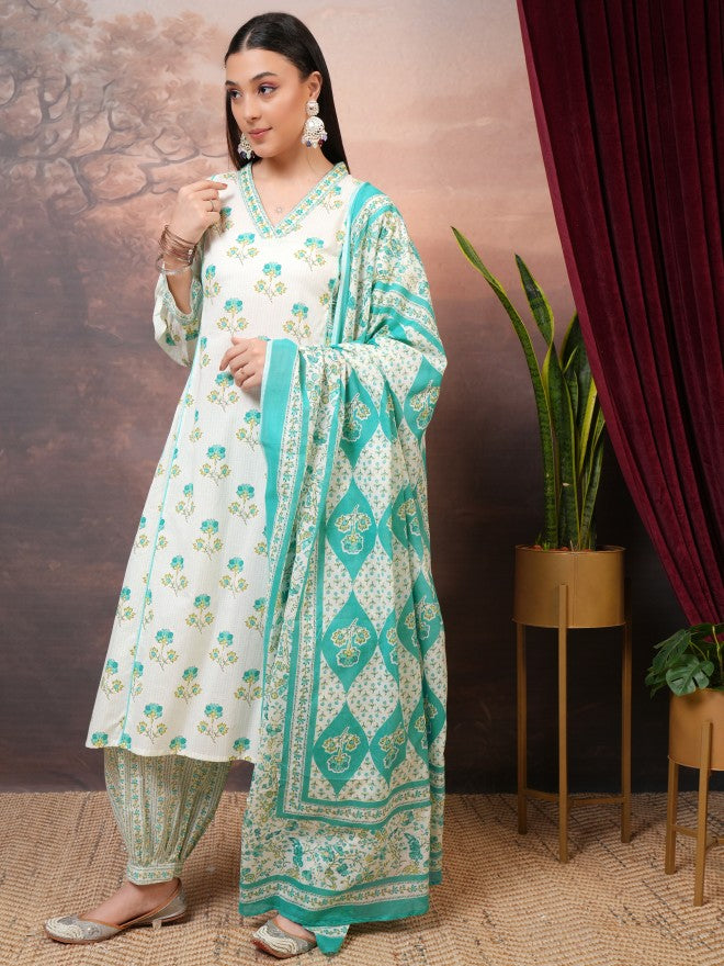 Vishudh Women Green Printed Kurta With Trouser - Green - Image 2