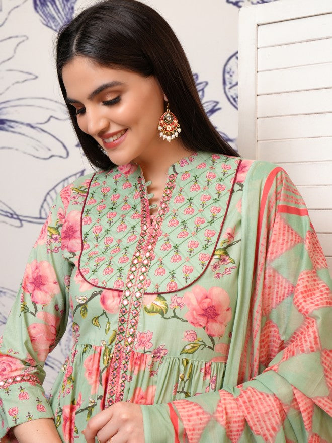 Vishudh Women Green Embroidered Kurta With Trouser And Dupatta - Green - Image 2