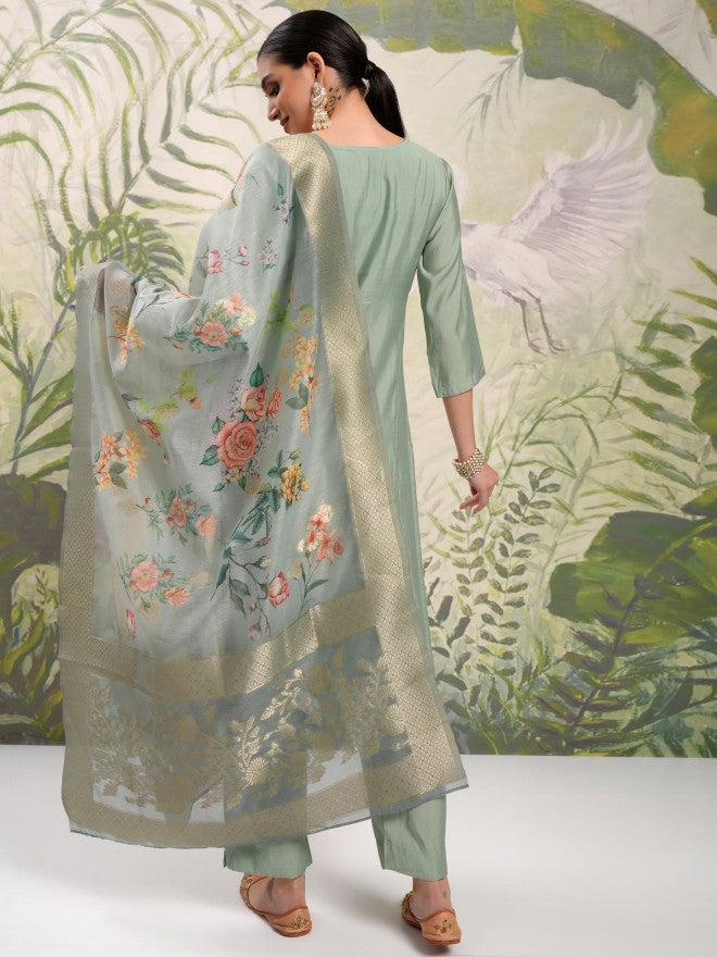 Vishudh Women Green Embroidered Kurta With Trouser And Dupatta - Green - Image 3