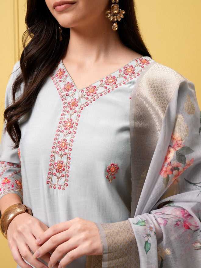 Vishudh Women Grey Embroidered Kurta With Trouser And Dupatta - Grey - Image 5
