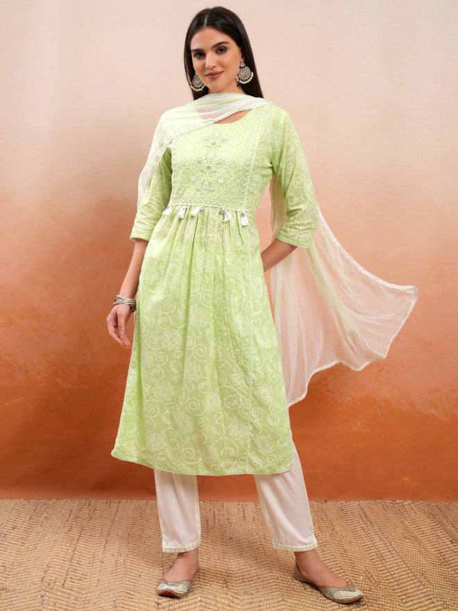 Vishudh Women Green Embroidered Kurta With Trouser And Dupatta - Green - Image 2