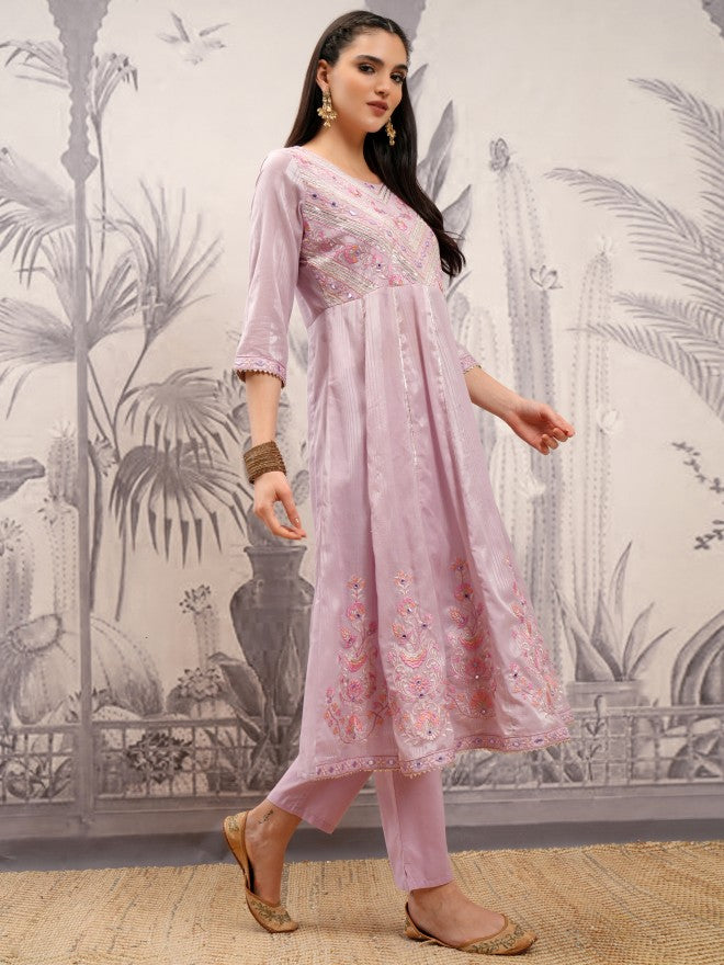 Vishudh Women Mauve Embroidered Kurta With Trouser And Dupatta - Mauve - Image 6