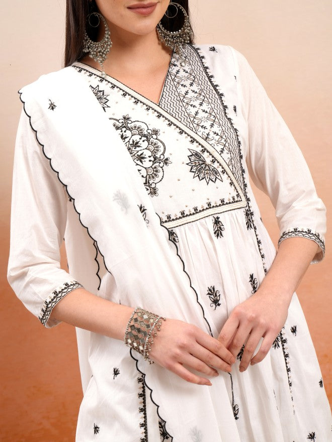 Vishudh Women Off White Embroidered Kurta With Trouser And Dupatta - Off White - Image 5
