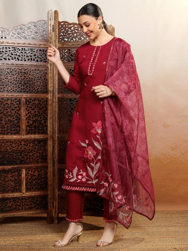 Vishudh Women Burgundy Embroidered Kurta With Trouser And Dupatta - Burgundy - Image 2