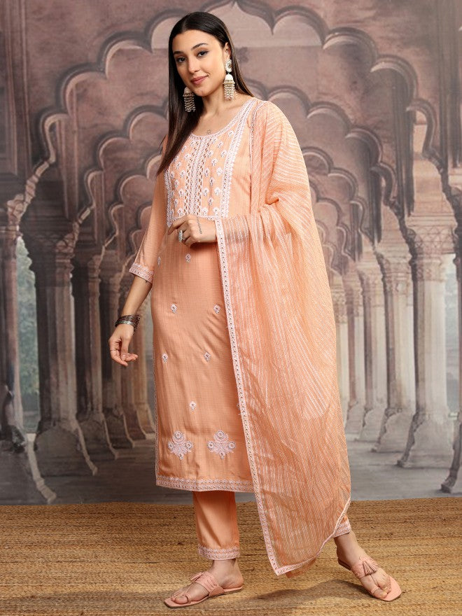 Vishudh Women Orange Embroidered Kurta With Trousers - Orange - Image 4