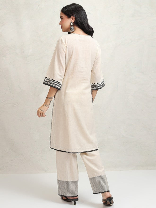 Vishudh Women White Embroidered Kurta With Trouser - White - Image 3