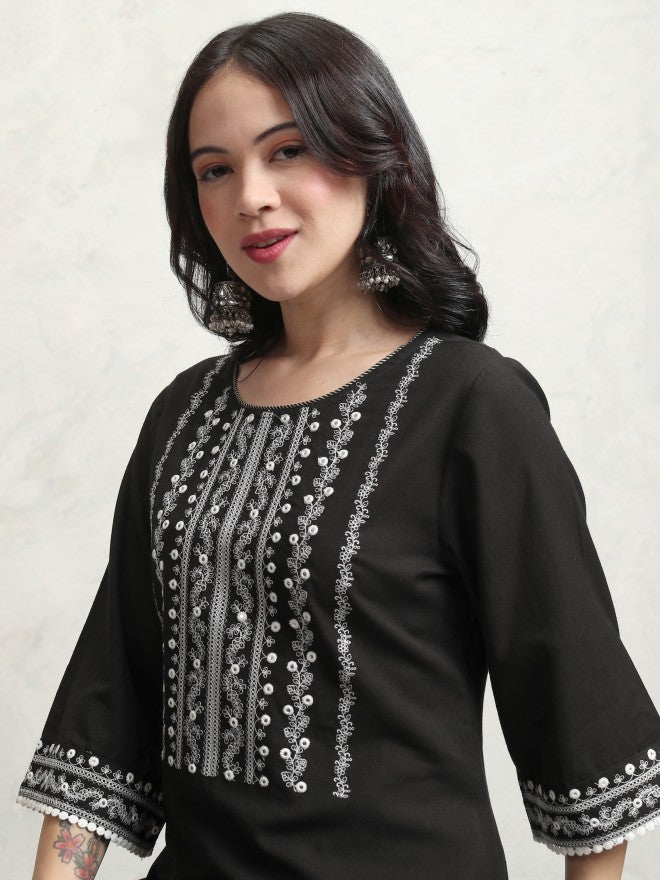 Vishudh Women Black Embroidered Kurta With Trouser - Black - Image 2