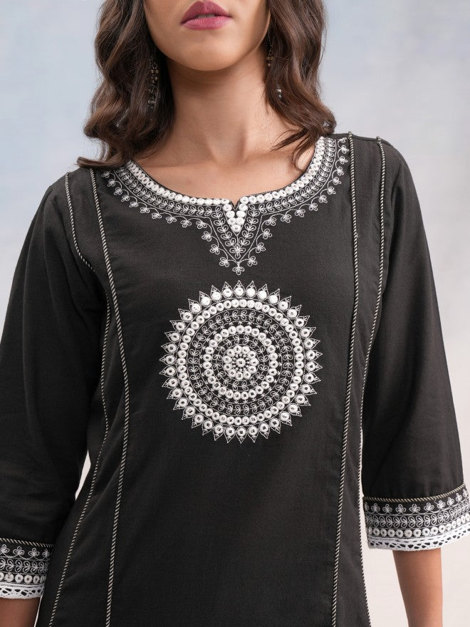 Vishudh Women Black Embroidered Kurta With Palazzo - Black - Image 5