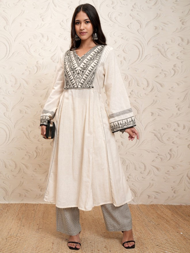 Vishudh Women Cream Embroidered Kurta With Palazzo - Cream - Image 2