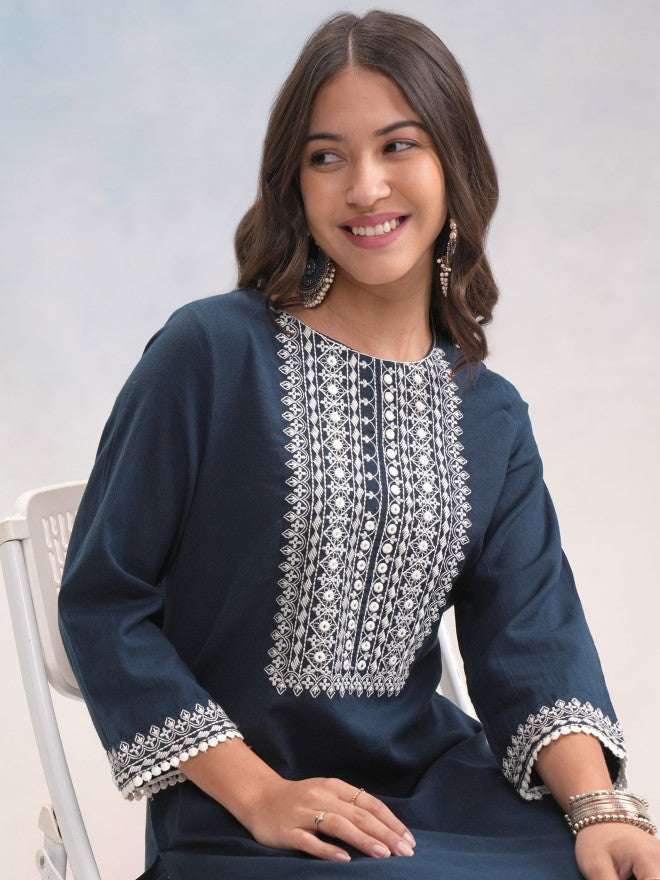 Vishudh Women Blue Embroidered Kurta With Trouser - Blue - Image 1