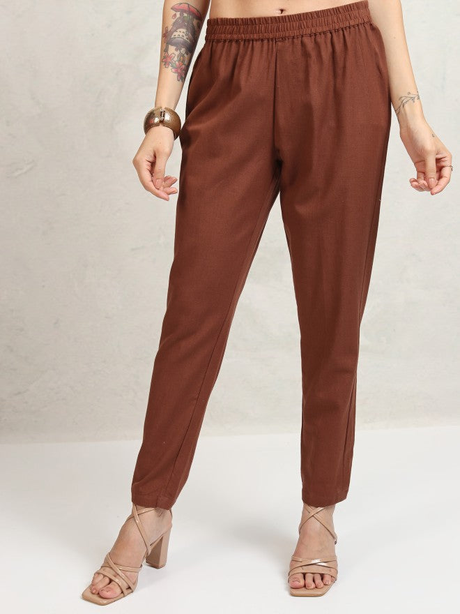 Vishudh Women Brown Embroidered Kurta With Trouser - Brown - Image 7