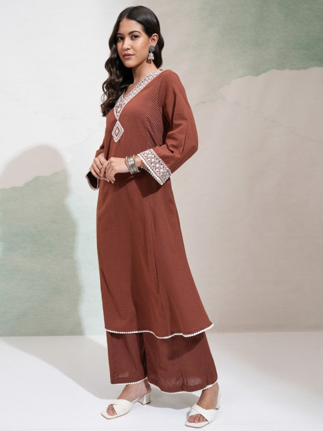 Vishudh Women Brown Embroidered Kurta With Trouser - Brown - Image 4