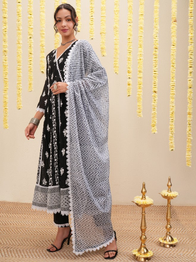 Vishudh Women Black Embroidered Kurta With Trouser And Dupatta - Black - Image 4