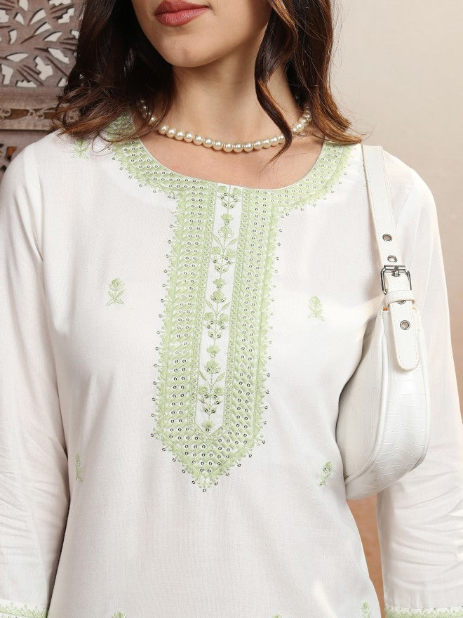 Vishudh Women White Embroidered Straight Kurta - White - Image 5
