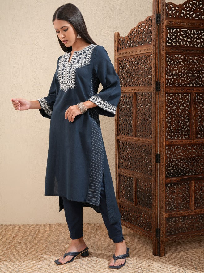 Vishudh Women Blue Embroidered Straight Kurta - Blue - Image 4