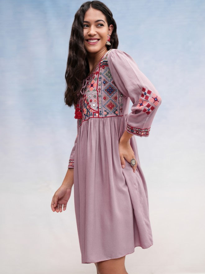 Vishudh women Mauve Embroidered A-Line Dress - Mauve - Image 4